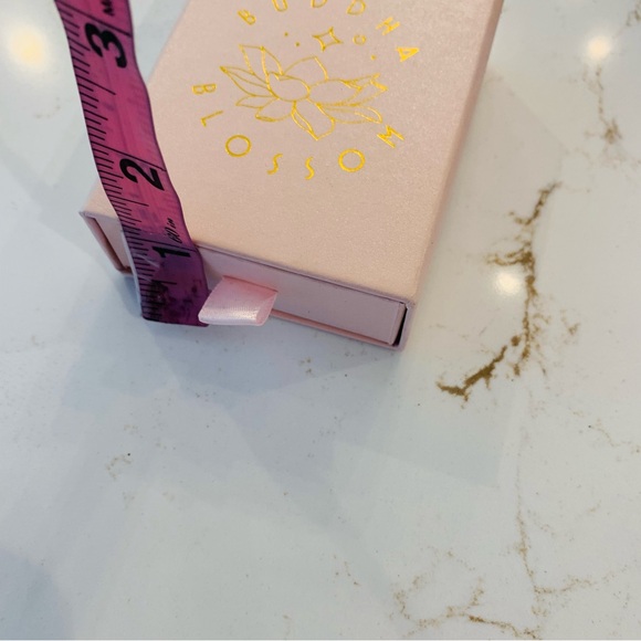 Buddha Blossom Dangling Crystal Chakra Necklace On A Gold Chain New In Box - Picture 4 of 6